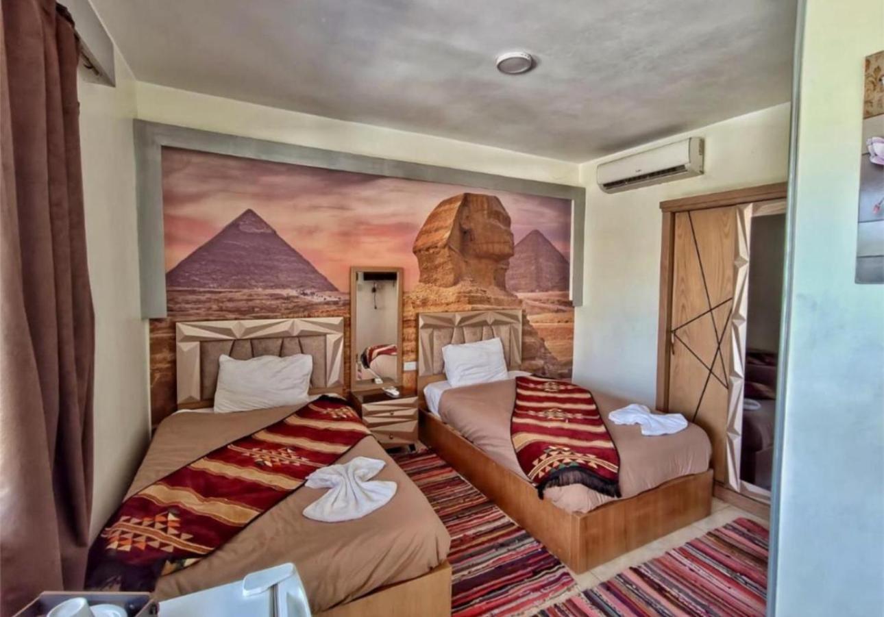 Hotel Nefertiti Pyramids View Kairo Exterior foto