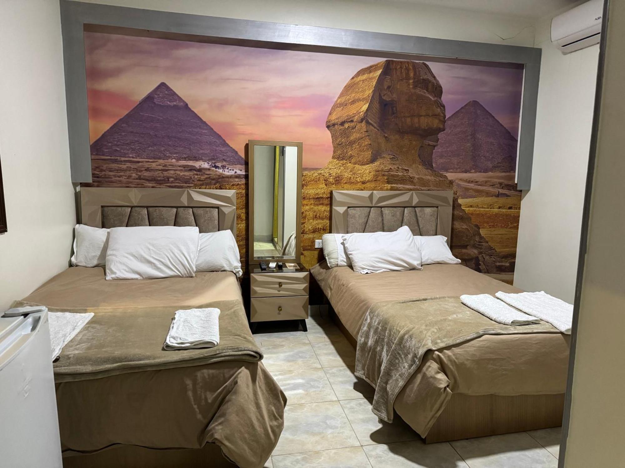 Hotel Nefertiti Pyramids View Kairo Exterior foto