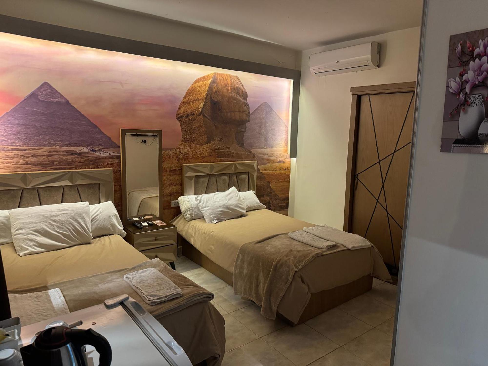 Hotel Nefertiti Pyramids View Kairo Exterior foto