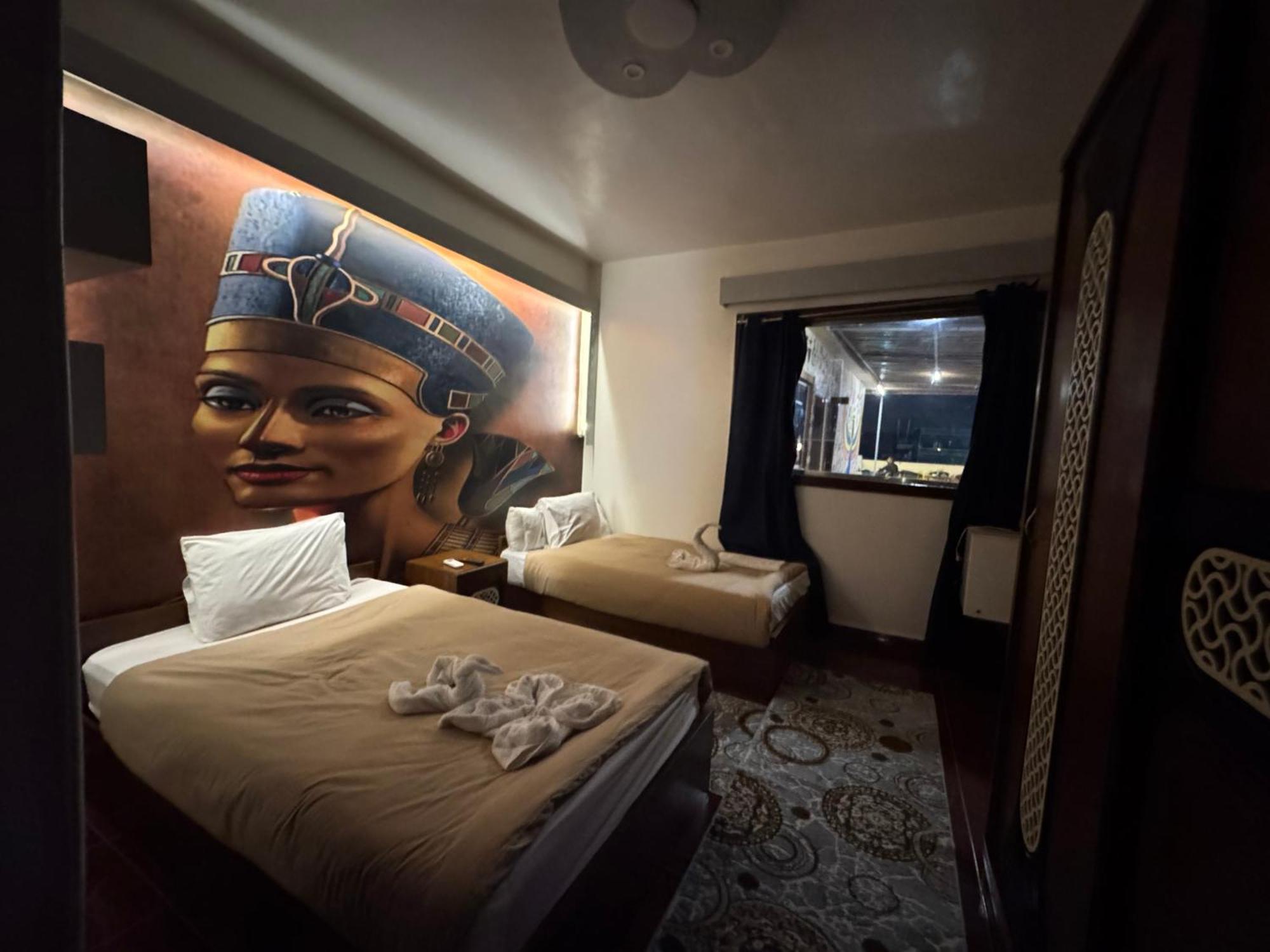 Hotel Nefertiti Pyramids View Kairo Exterior foto
