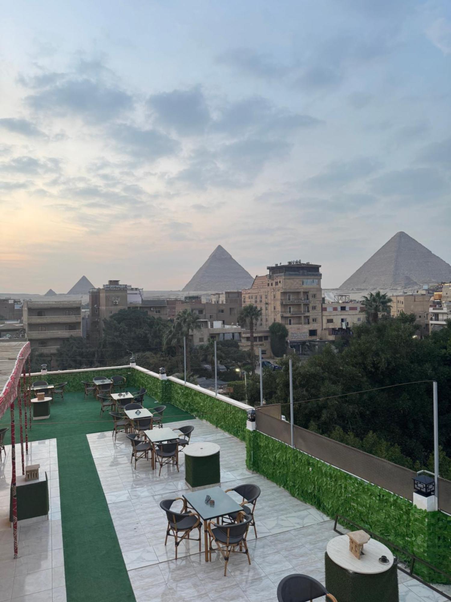 Hotel Nefertiti Pyramids View Kairo Exterior foto